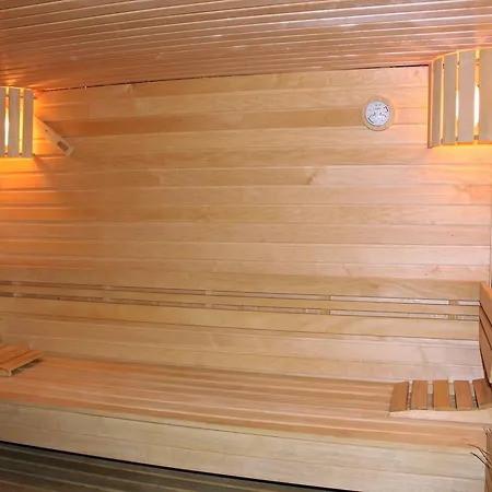 Casa de hóspedes Zora 4*